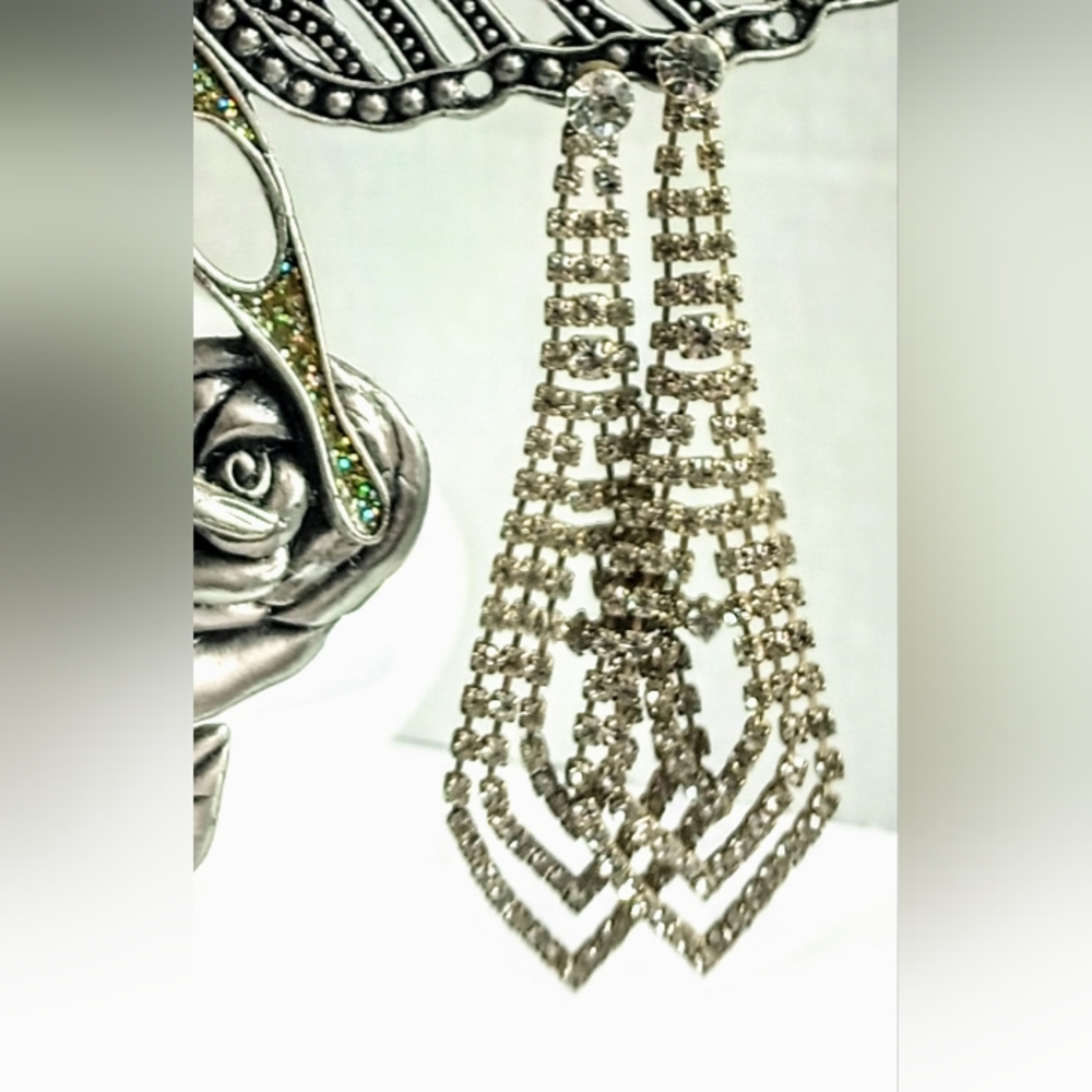 Vintage 70s Rhinestone Bling Dangle Drop Silvertone Earrings